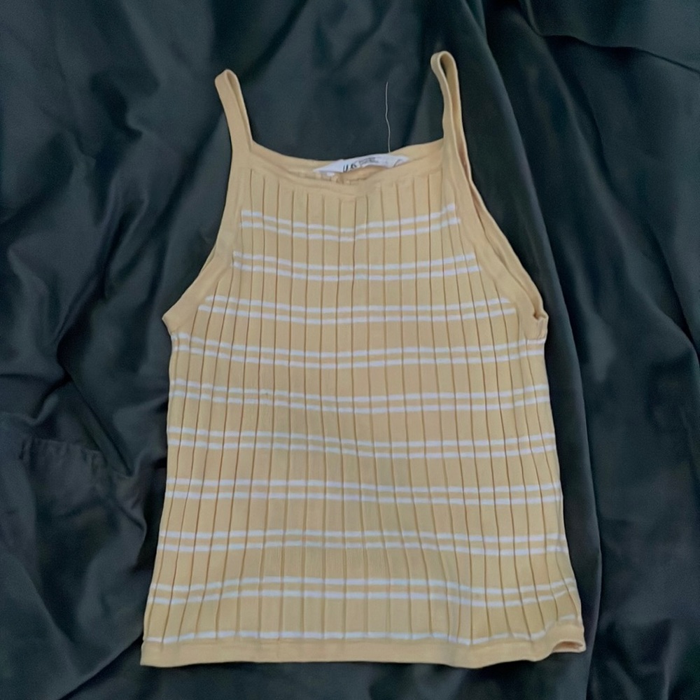 striped tank top💛